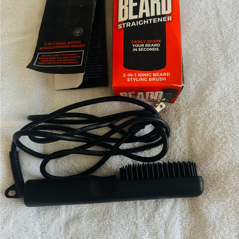 Black Beard Straightener Brush